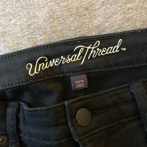 Universal Thread BLACK skinny jeans